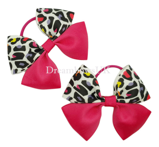 Leopard print bobbles, pink hair bows
