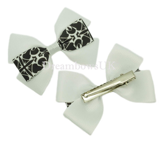Black and white hair bows, alligator clips