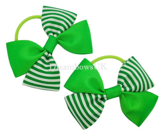 Emerald green striped bows on thick bobbles