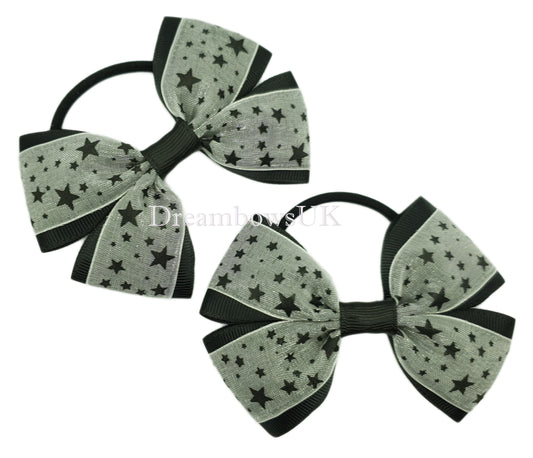 Black and white bows, star ribbon, bobbles